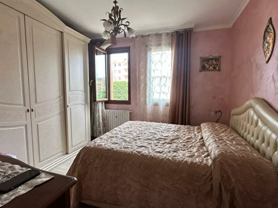 Immagine 10 di Appartamento in vendita  in VIA ABERTI a Carpi