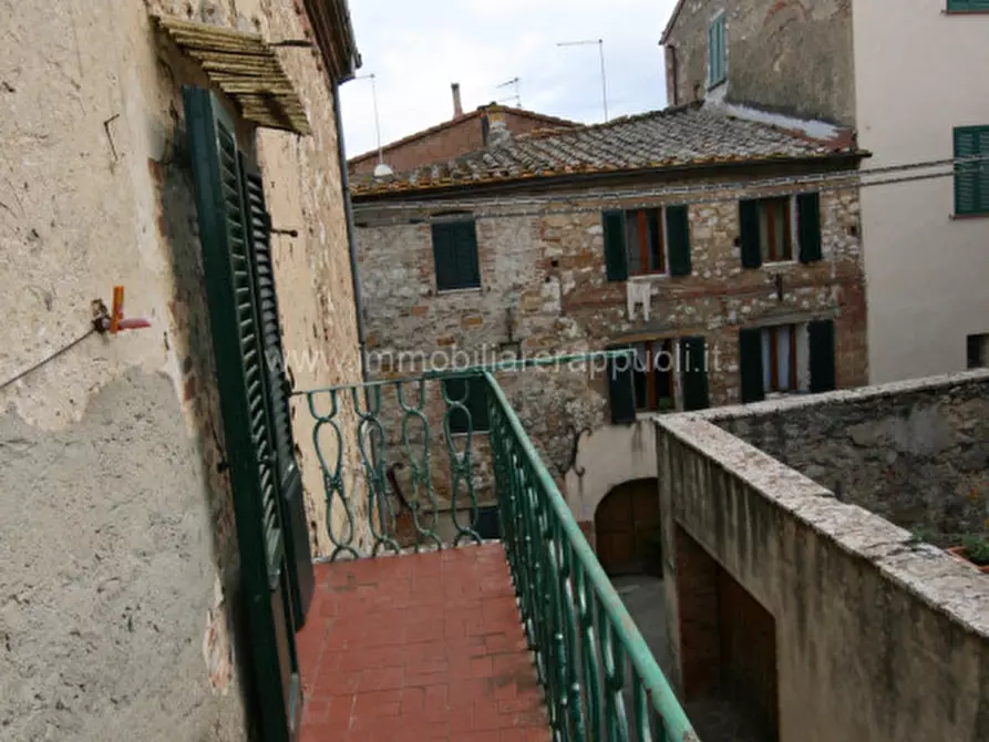 Immagine 17 di Casa indipendente in vendita  a Trequanda