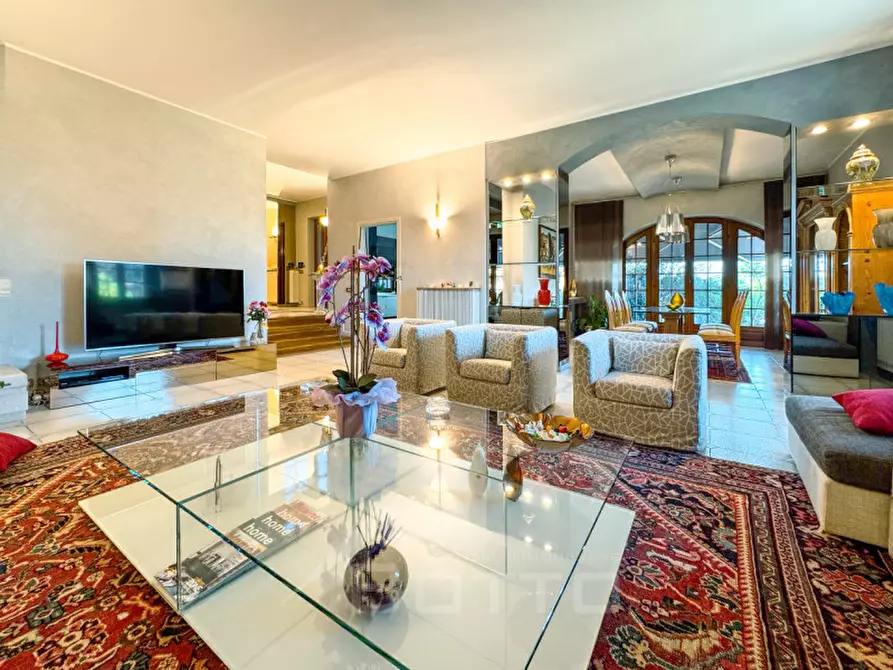 Immagine 3 di Villa in vendita  in Via Gaudenzio Ferrari 93 a Ghislarengo