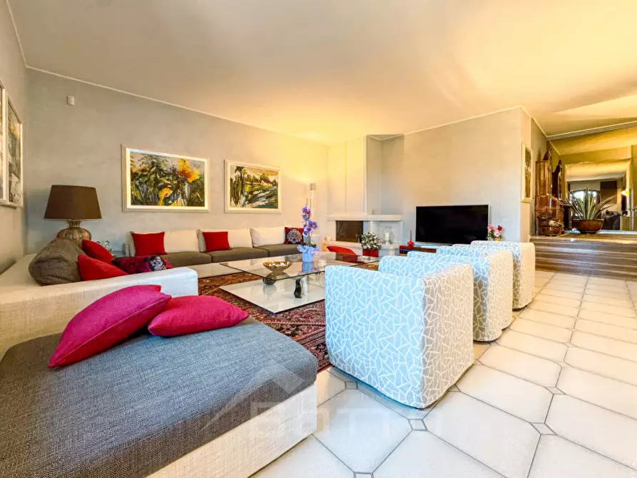 Immagine 5 di Villa in vendita  in Via Gaudenzio Ferrari 93 a Ghislarengo