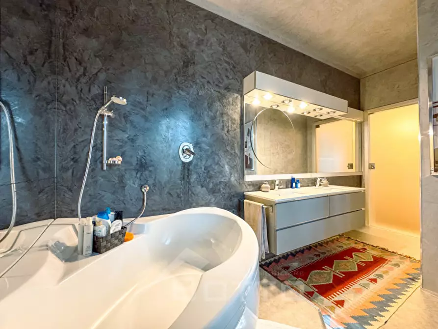 Immagine 17 di Villa in vendita  in Via Gaudenzio Ferrari 93 a Ghislarengo