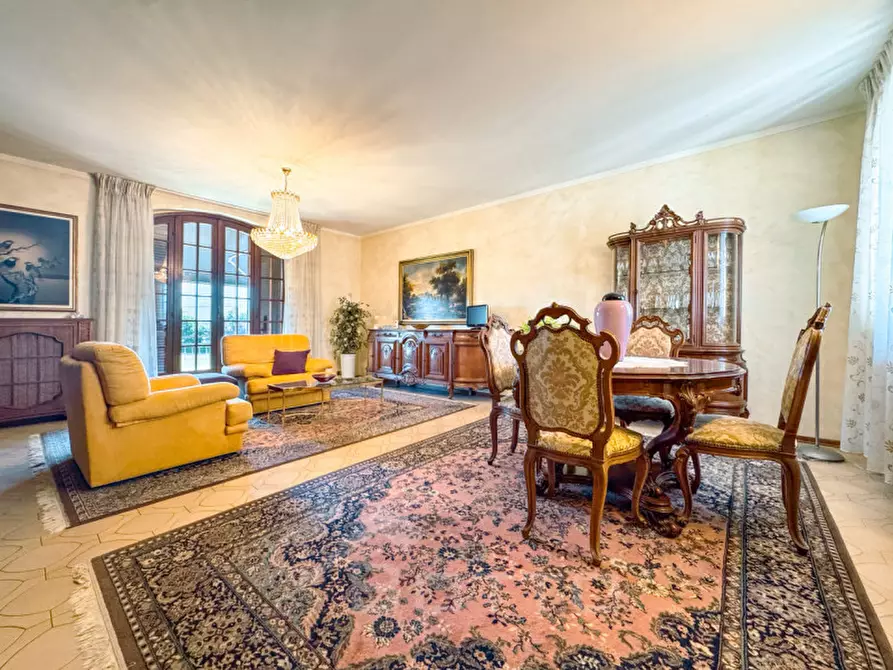 Immagine 29 di Villa in vendita  in Via Gaudenzio Ferrari 93 a Ghislarengo