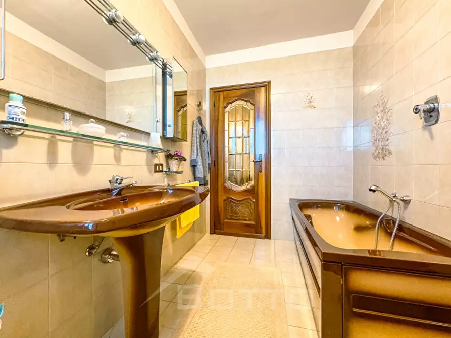 Immagine 36 di Villa in vendita  in Via Gaudenzio Ferrari 93 a Ghislarengo