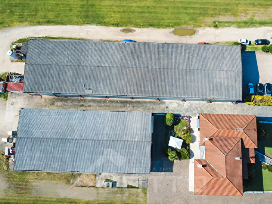 Immagine 55 di Villa in vendita  in Via Gaudenzio Ferrari 93 a Ghislarengo