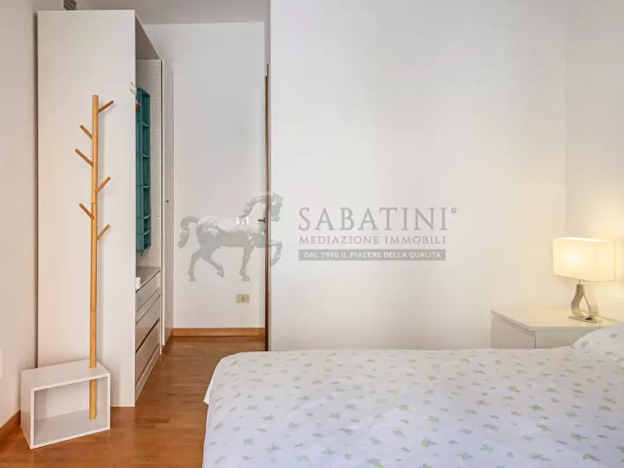 Immagine 12 di Appartamento in vendita  in Via Generale Gustavo Fara 6 a Milano