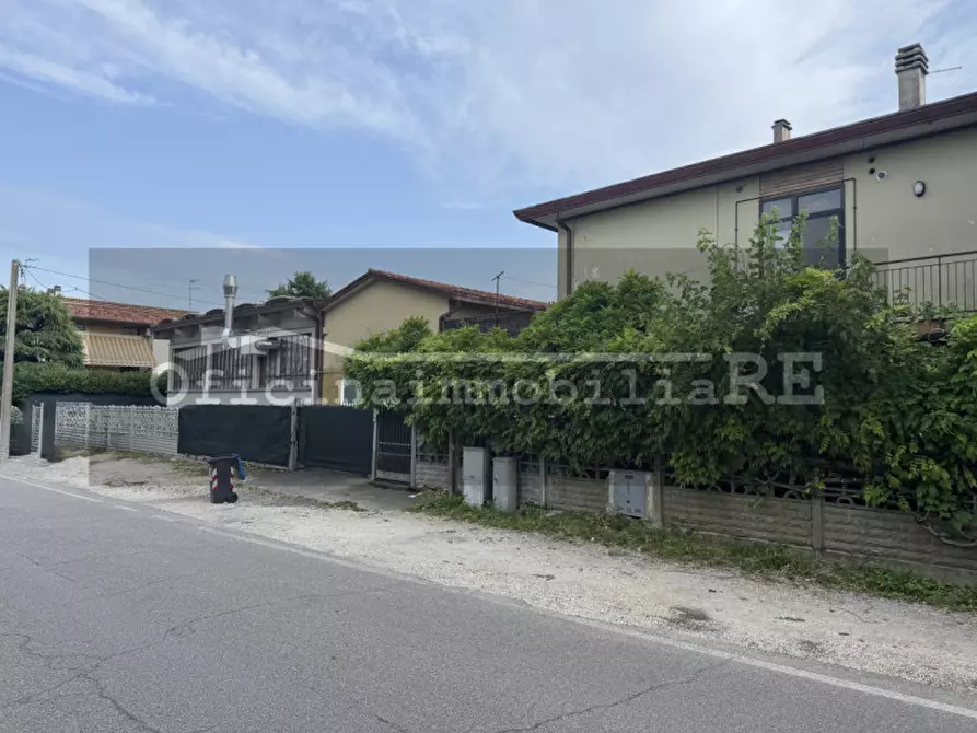 Immagine 3 di Capannone industriale in vendita  in Via Callesette a Fosso'