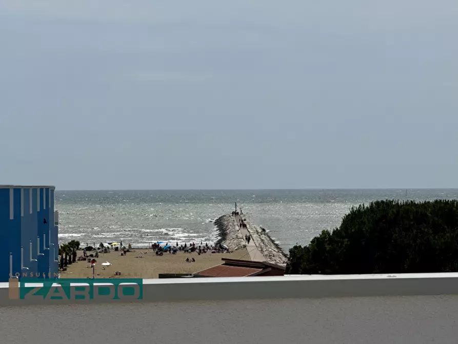 Immagine 1 di Attico in vendita  a Caorle