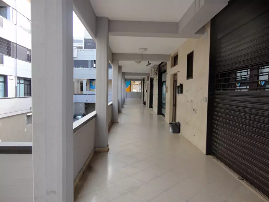 Immagine 2 di Appartamento in vendita  in via x marzo a Modugno