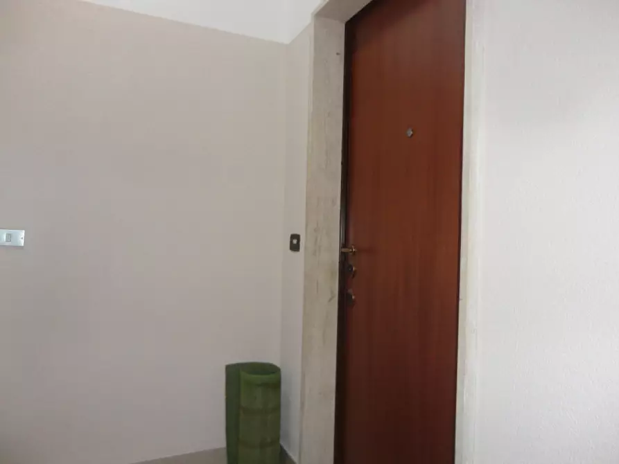 Immagine 3 di Appartamento in vendita  in via x marzo a Modugno