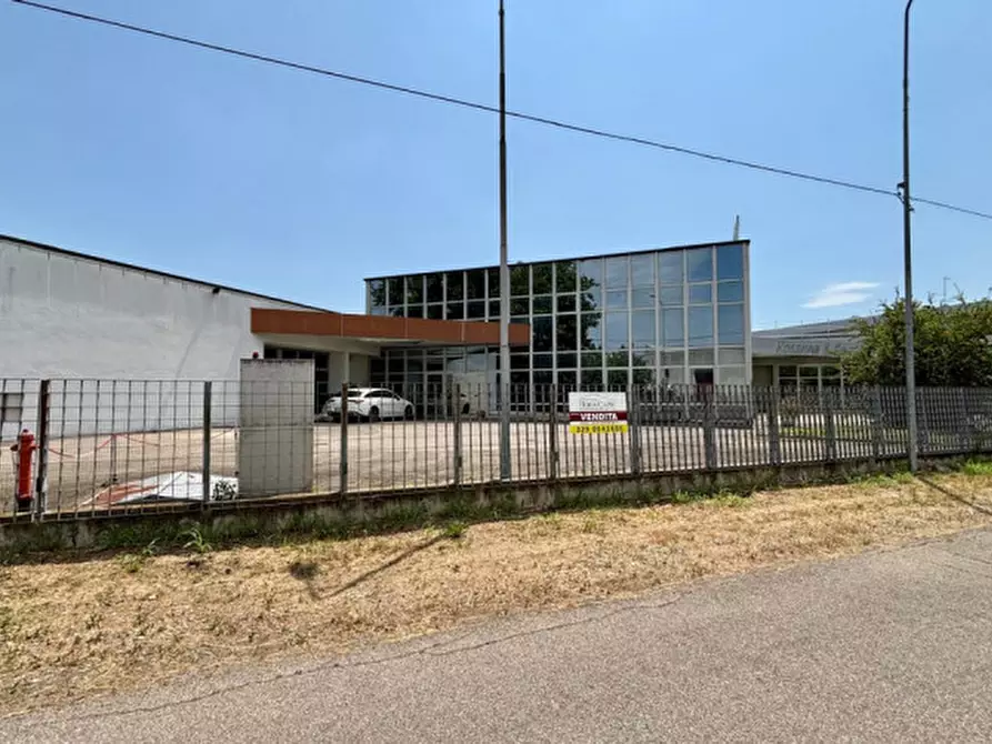 Immagine 2 di Capannone industriale in vendita  in Beniamino Franklin a Carpi