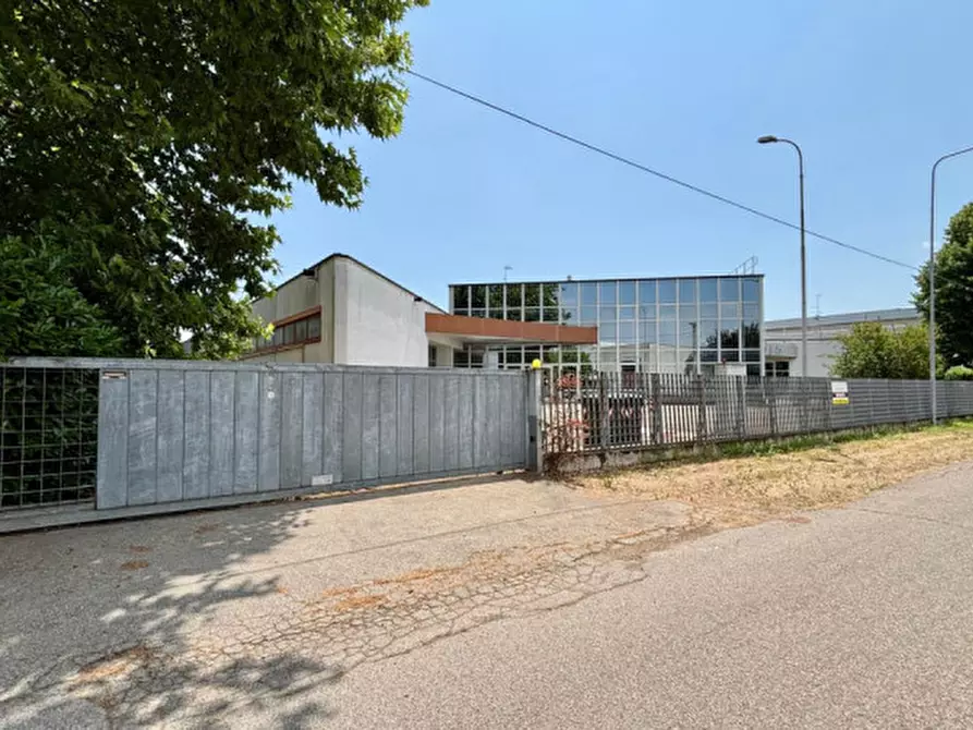 Immagine 3 di Capannone industriale in vendita  in Beniamino Franklin a Carpi