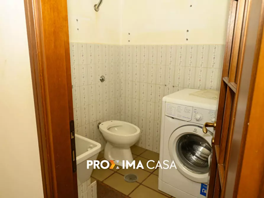 Immagine 22 di Appartamento in vendita  in Via Leonino Vinciprova 32 a Salerno