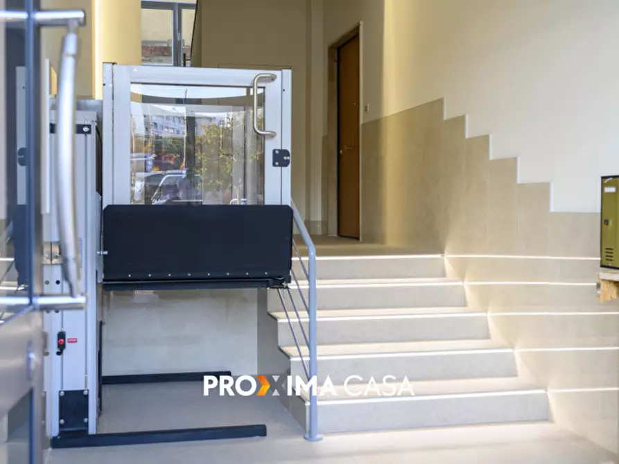 Immagine 35 di Appartamento in vendita  in Via Leonino Vinciprova 32 a Salerno