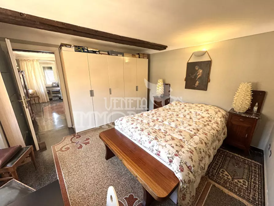 Immagine 5 di Appartamento in vendita  in VIA CAIROLI a Genova