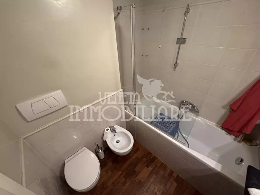 Immagine 11 di Appartamento in vendita  in VIA CAIROLI a Genova