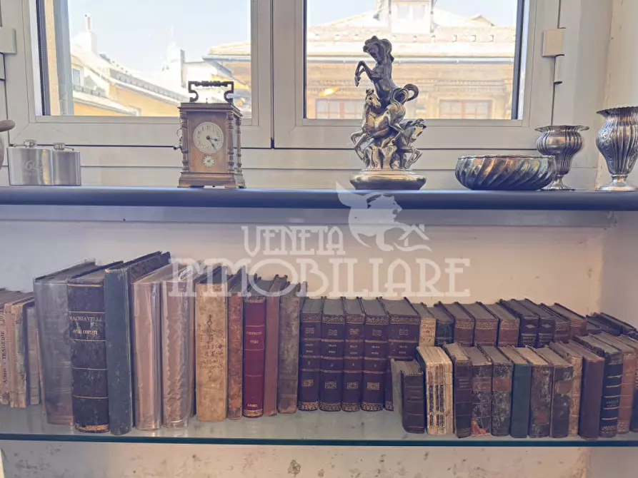 Immagine 13 di Appartamento in vendita  in VIA CAIROLI a Genova