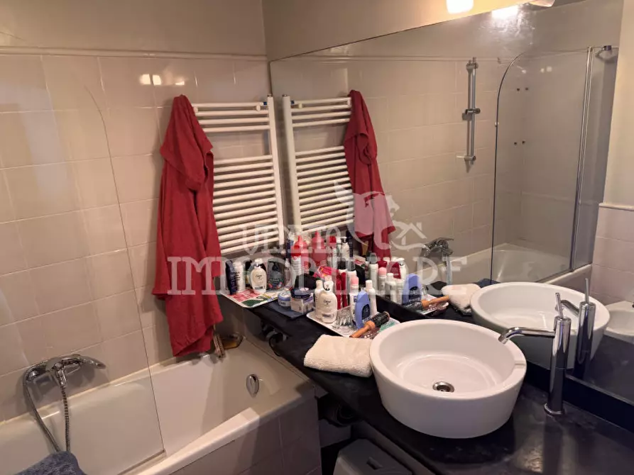 Immagine 14 di Appartamento in vendita  in VIA CAIROLI a Genova