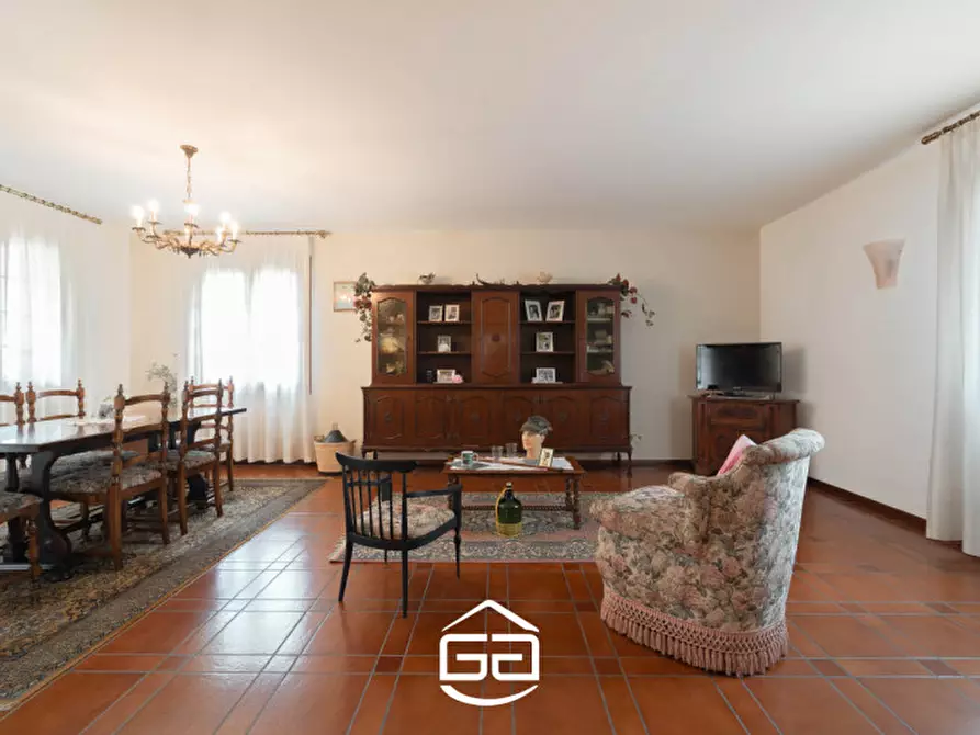 Immagine 7 di Casa bifamiliare in vendita  in Via Crosara, 2/E a Bolzano Vicentino