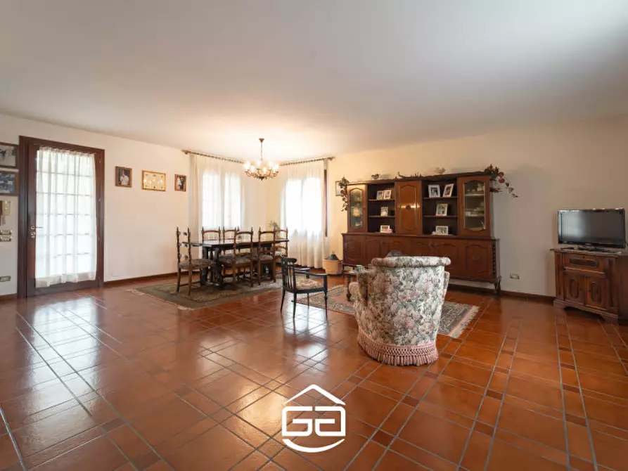 Immagine 9 di Casa bifamiliare in vendita  in Via Crosara, 2/E a Bolzano Vicentino