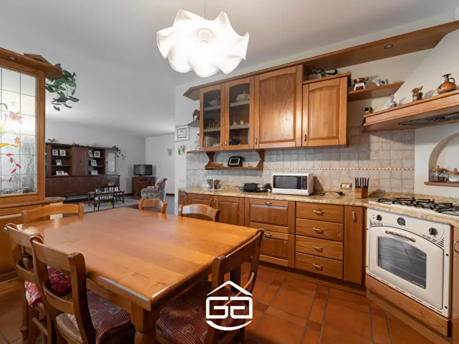 Immagine 15 di Casa bifamiliare in vendita  in Via Crosara, 2/E a Bolzano Vicentino