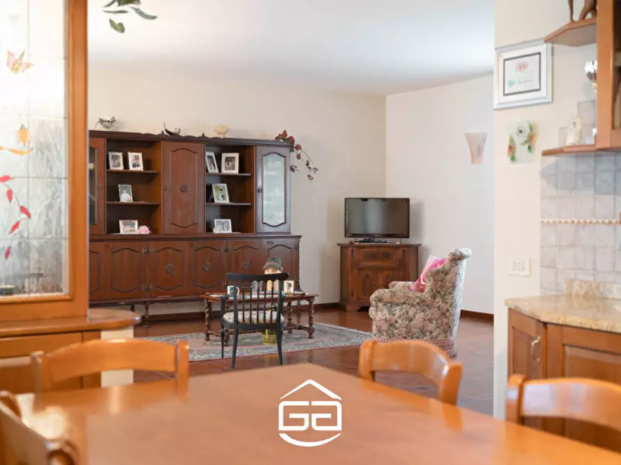 Immagine 16 di Casa bifamiliare in vendita  in Via Crosara, 2/E a Bolzano Vicentino