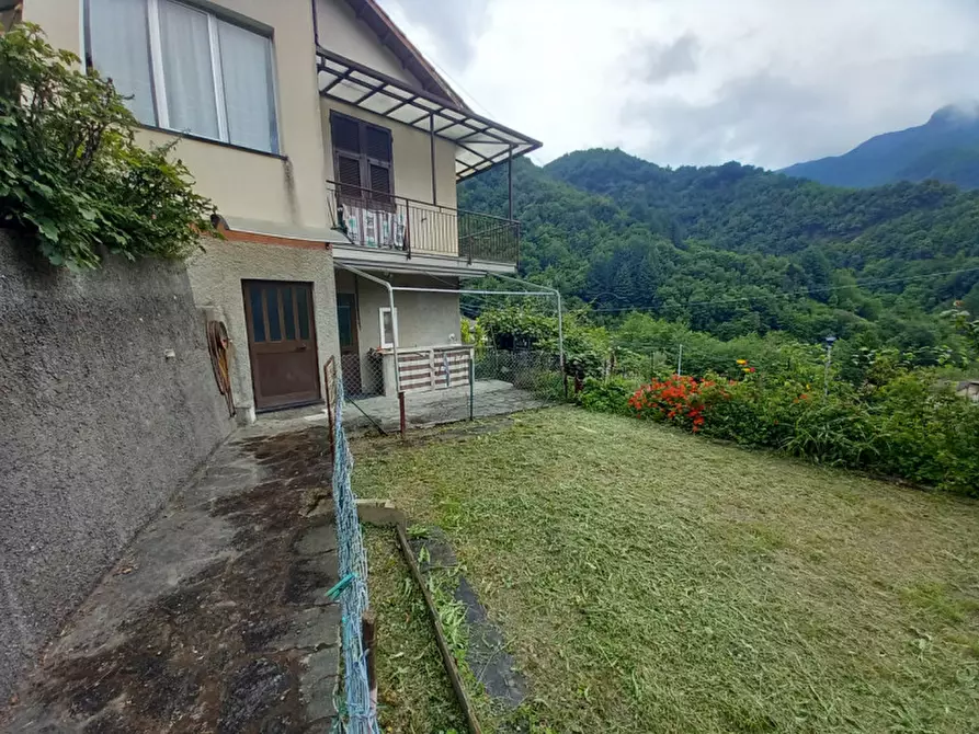 Immagine 3 di Casa indipendente in vendita  in località Cassottana a Favale Di Malvaro