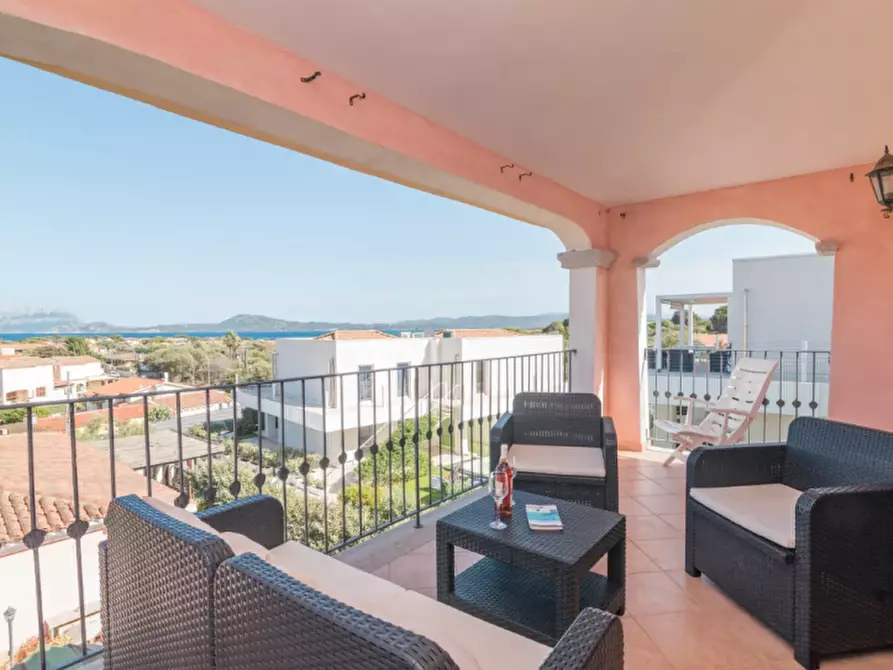 Immagine 4 di Appartamento in vendita  a Olbia