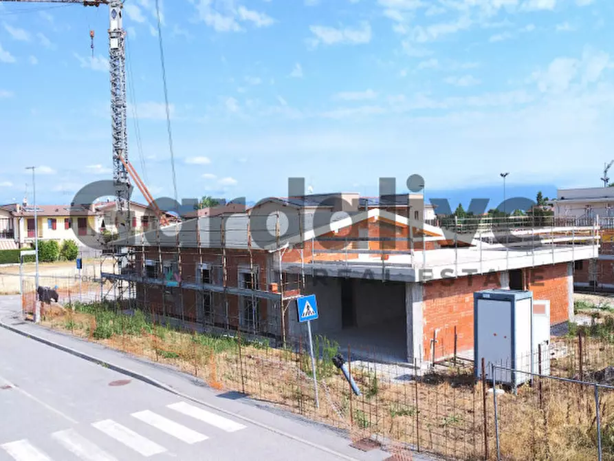 Immagine 8 di Villa in vendita  in Viale Risorgimento a Desenzano Del Garda