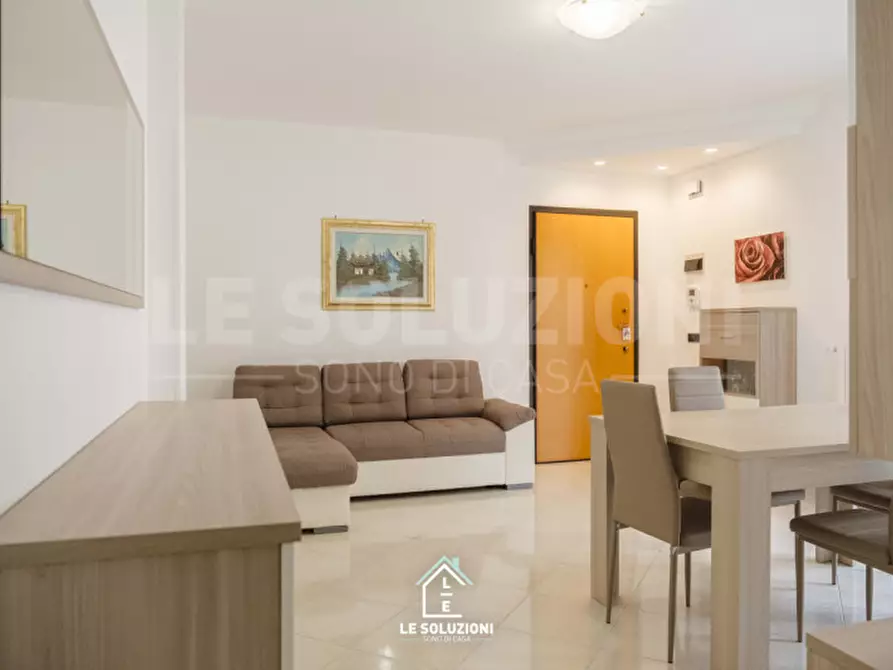 Immagine 10 di Appartamento in vendita  in Via Arturo Toscanini 1/D a Putignano