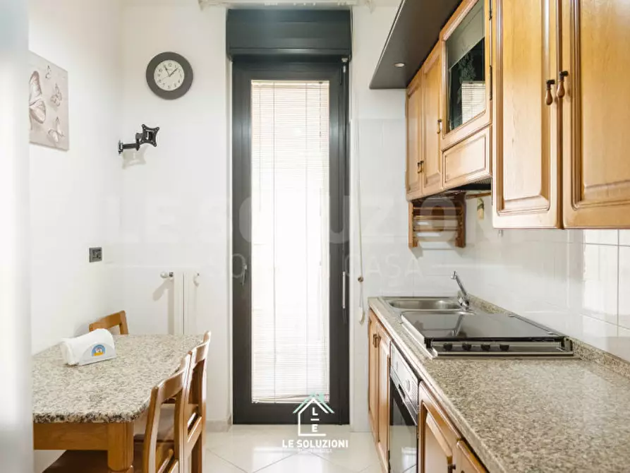 Immagine 11 di Appartamento in vendita  in Via Arturo Toscanini 1/D a Putignano