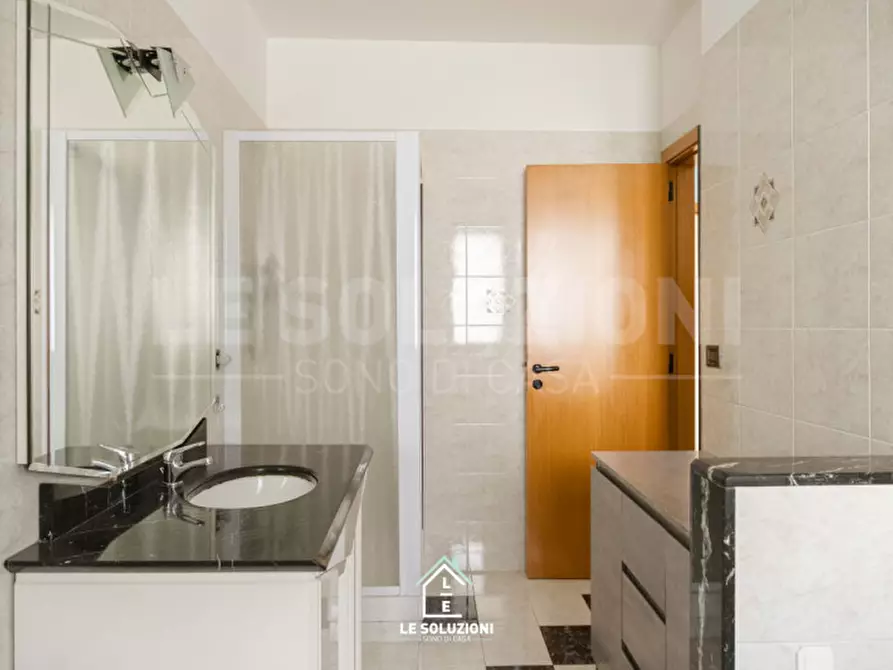 Immagine 26 di Appartamento in vendita  in Via Arturo Toscanini 1/D a Putignano