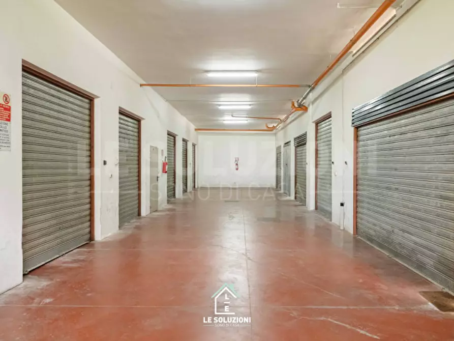 Immagine 33 di Appartamento in vendita  in Via Arturo Toscanini 1/D a Putignano