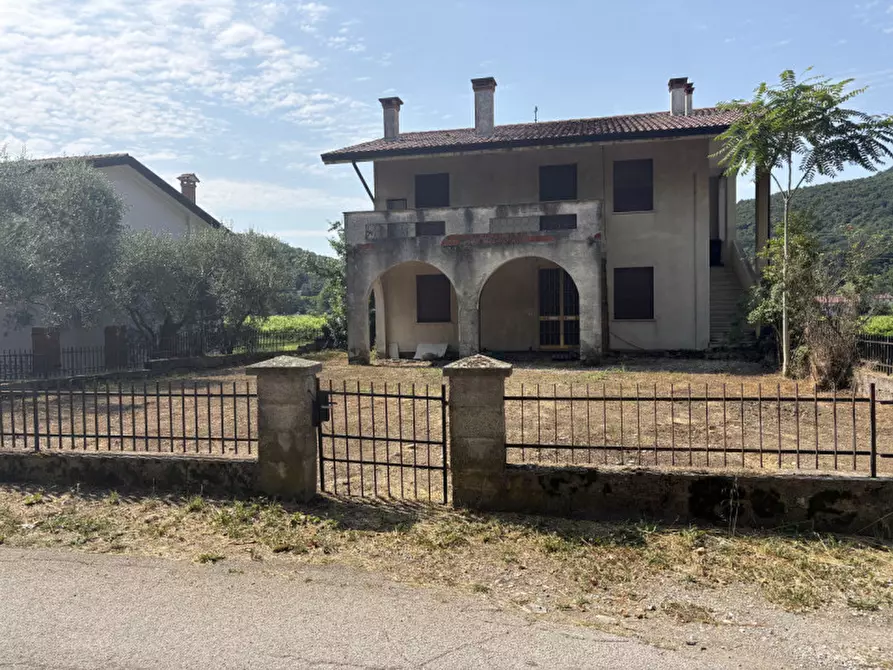 Immagine 2 di Casa indipendente in vendita  in Via Roma a Cinto Euganeo