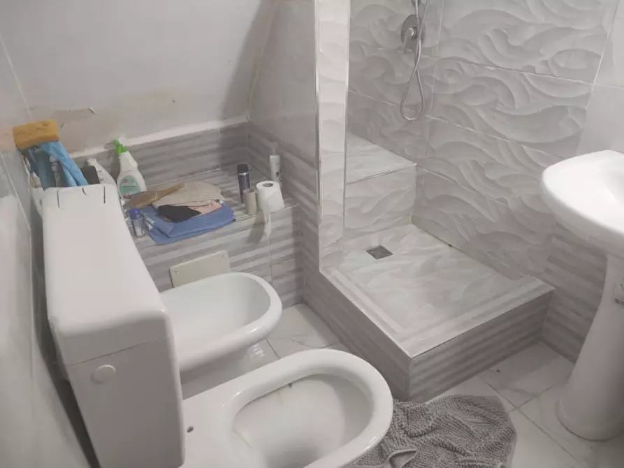 Immagine 22 di Appartamento in affitto  in gradini della piazzetta a Napoli