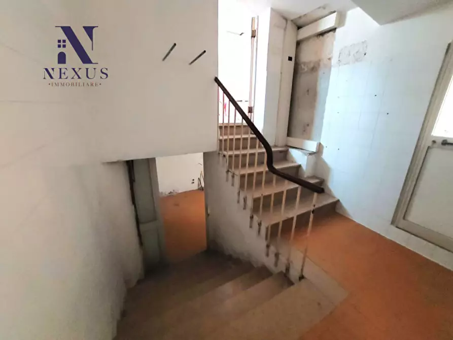 Immagine 13 di Negozio in affitto  in Via Roma snc a Fano