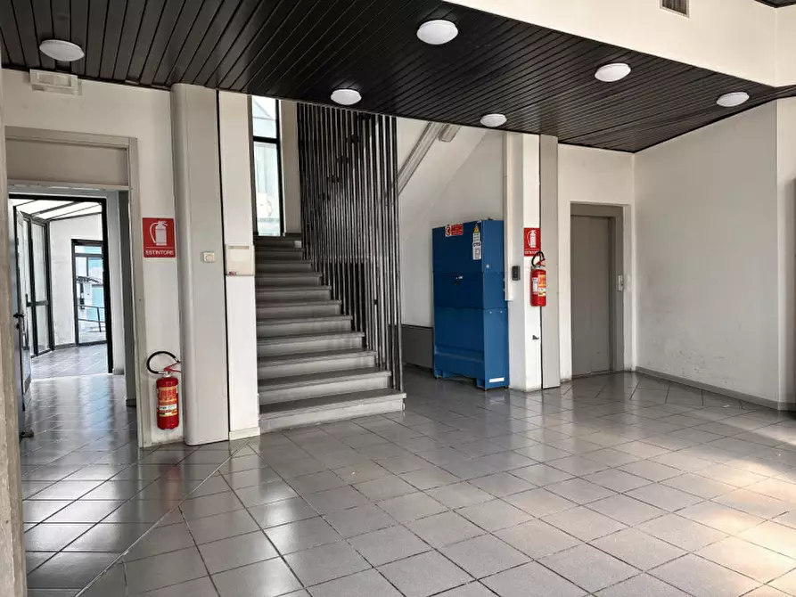Immagine 12 di Ufficio in vendita  in Via Thomas Edison a Ancona