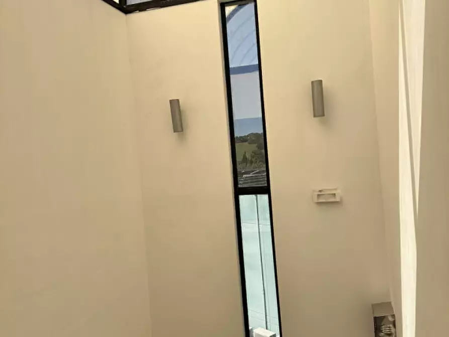 Immagine 29 di Ufficio in vendita  in Via Thomas Edison a Ancona