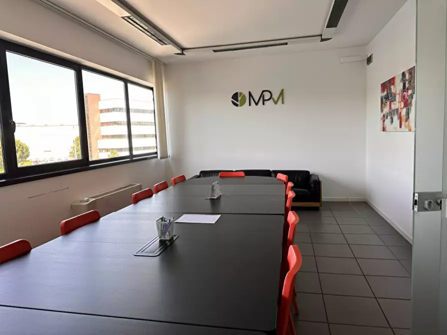 Immagine 44 di Ufficio in vendita  in Via Thomas Edison a Ancona