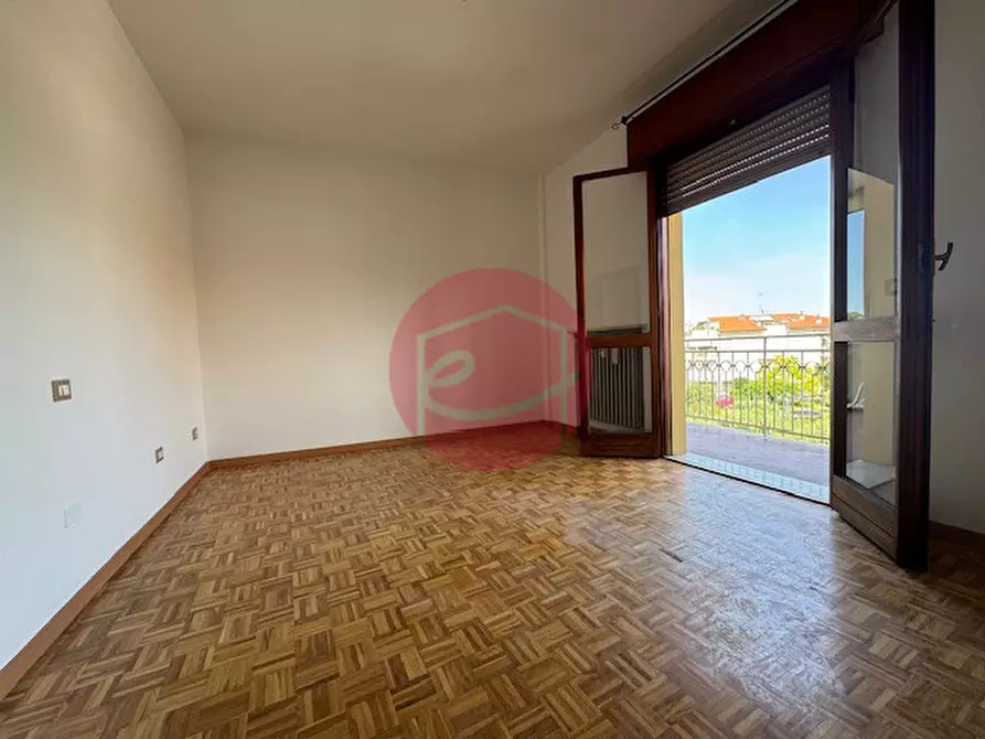 Immagine 1 di Appartamento in vendita  in Viale Giuseppe Mazzini a Santarcangelo Di Romagna