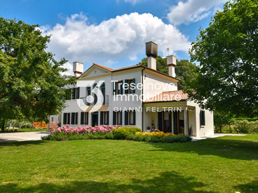 Immagine 1 di Villa in vendita  in Via Postumia Romana a Paese