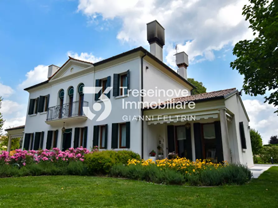 Immagine 2 di Villa in vendita  in Via Postumia Romana a Paese