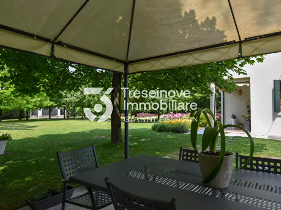 Immagine 6 di Villa in vendita  in Via Postumia Romana a Paese