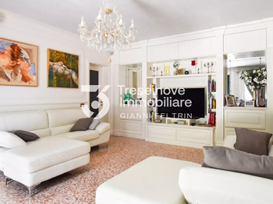 Immagine 8 di Villa in vendita  in Via Postumia Romana a Paese