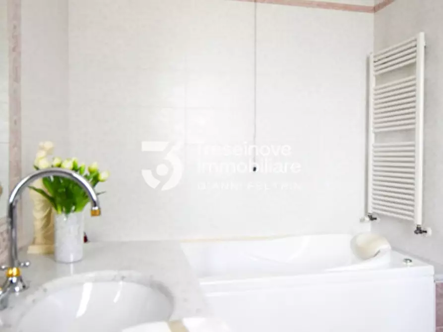 Immagine 23 di Villa in vendita  in Via Postumia Romana a Paese