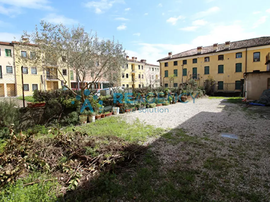 Immagine 3 di Rustico / casale in vendita  in Via Quattro Novembre a Marano Vicentino