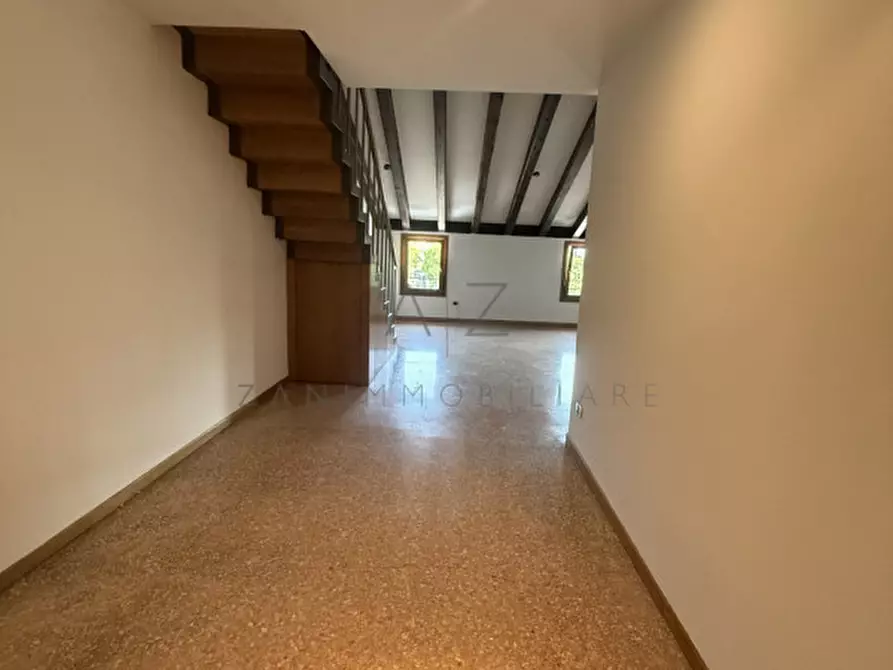 Immagine 4 di Appartamento in affitto  in piazza giorgione a Castelfranco Veneto