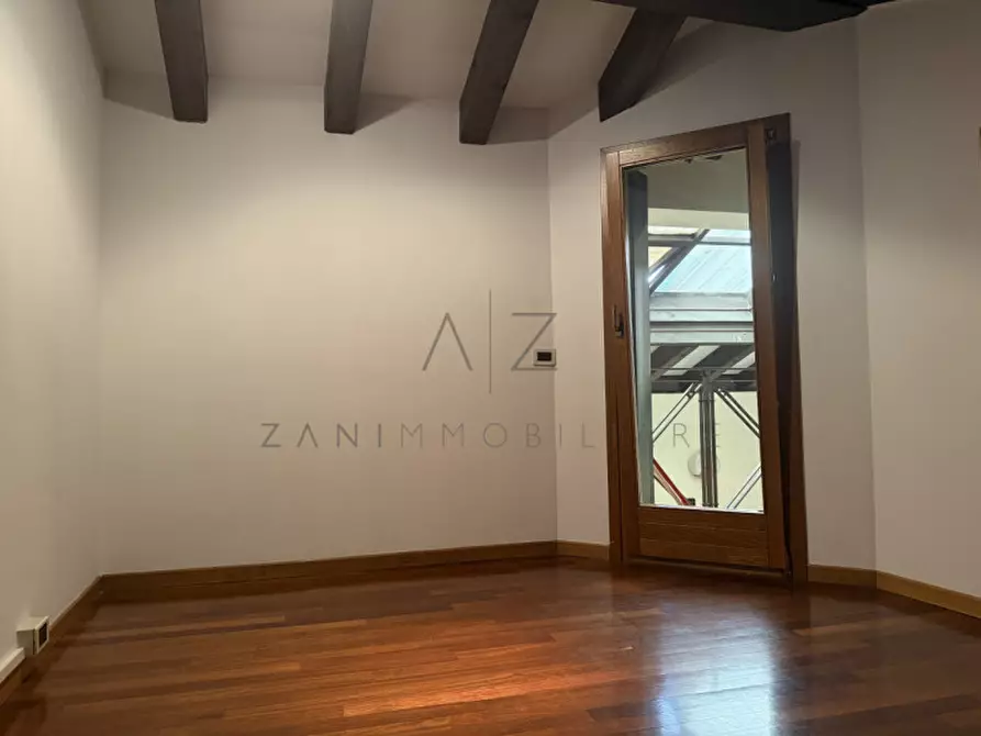 Immagine 19 di Appartamento in affitto  in piazza giorgione a Castelfranco Veneto