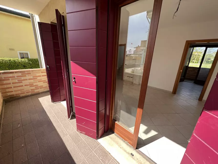 Immagine 1 di Villetta a schiera in vendita  in Via Primavera a Chioggia