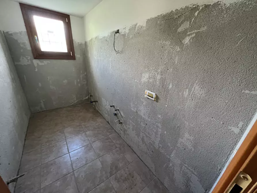 Immagine 15 di Villetta a schiera in vendita  in Via Primavera a Chioggia