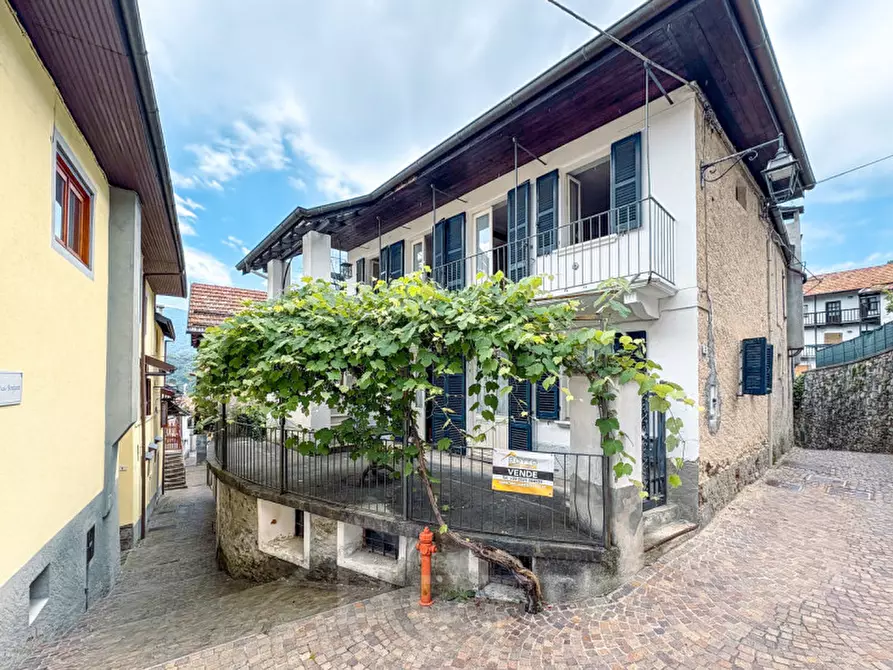 Immagine 1 di Casa indipendente in vendita  in Vicolo bonfanti a Quarna Sotto